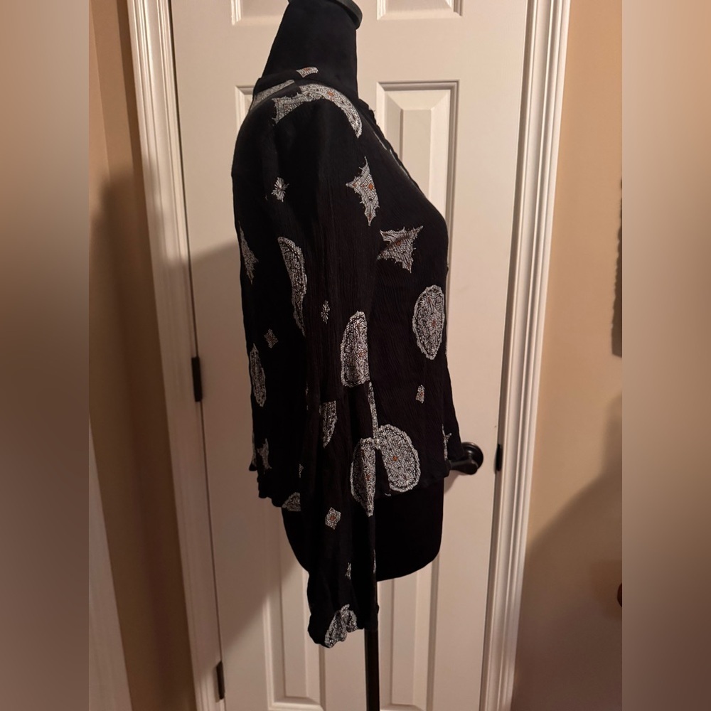 Addie - Black Patterned Women's Top - Picture 3 of 10